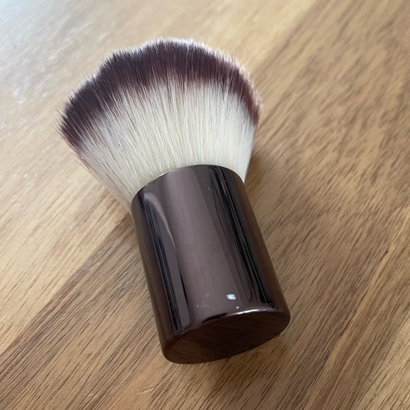 Hourglass No. 7 Finishing Brush - Picture 2 of 3